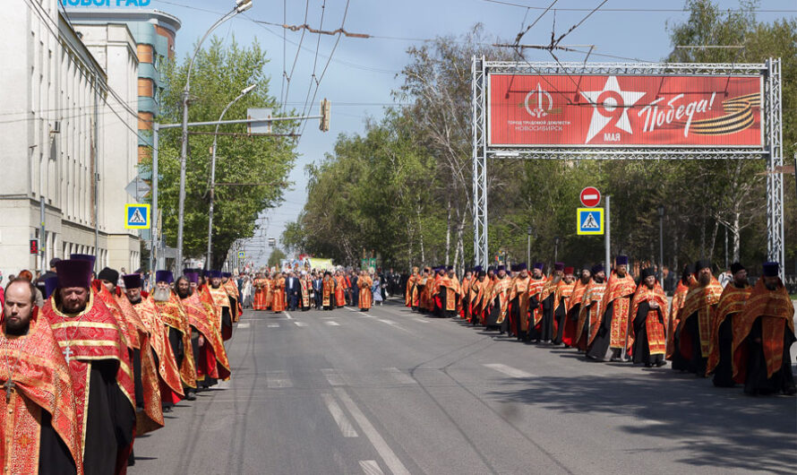 7 тысяч человек прошли крестным ходом по Красному проспекту