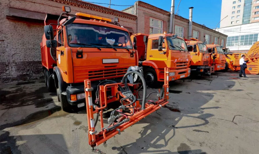 42 единицы новой уборочной техники поступило в Новосибирск