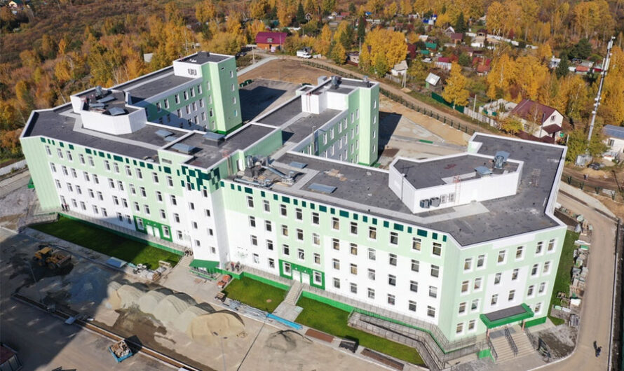 О строительстве 5 поликлиник в Новосибирске рапортовали москвичи