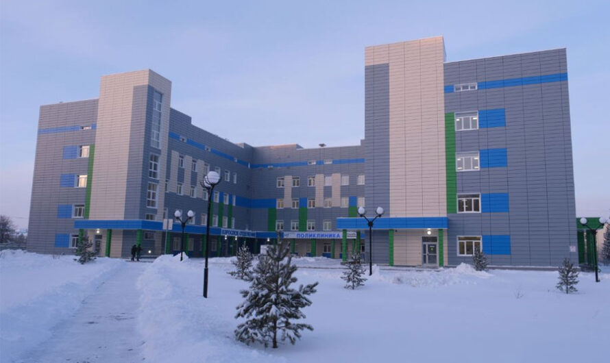 Новую поликлинику открыли в Краснообске на год раньше запланированного срока