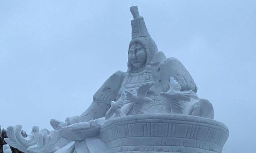 Якутская царица победила на конкурсе снежных скульптур в Новосибирске
