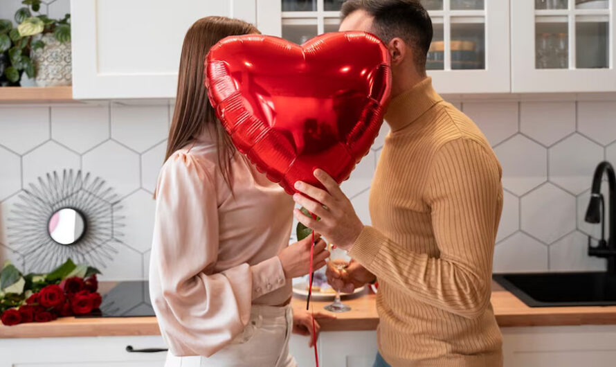 Названы самые востребованные подарки на День Святого Валентина среди новосибирцев