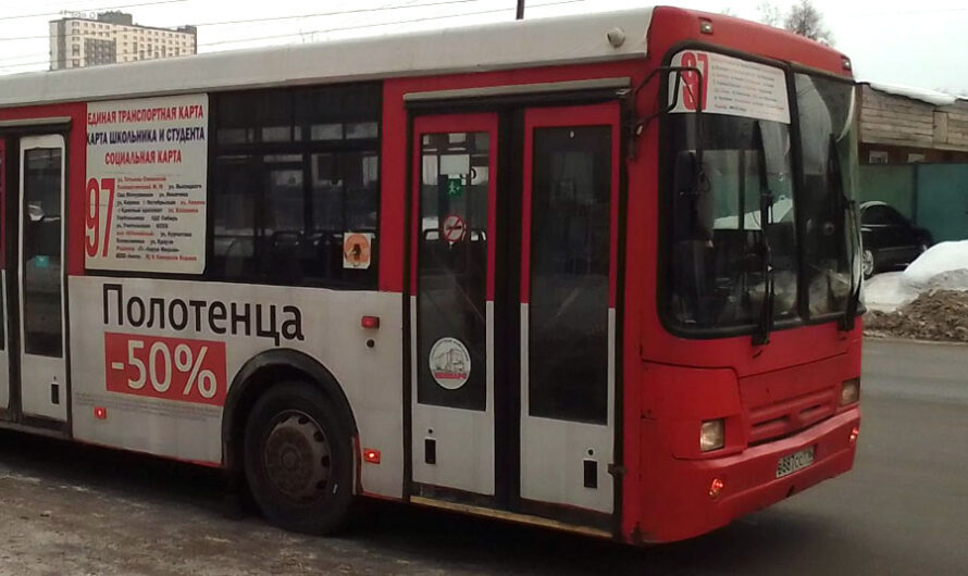Новосибирцы жалуются на водителей автобусов, не открывающих переднюю дверь