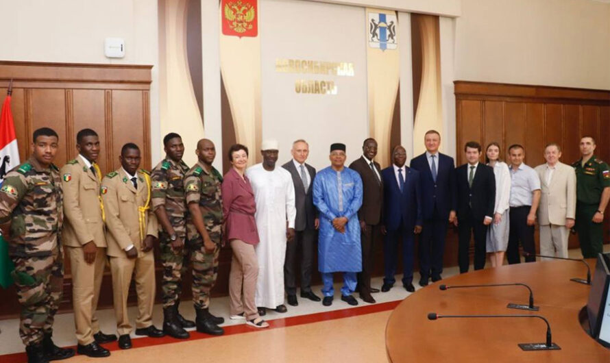 Послы из Африки посетили Законодательное собрание Новосибирской области