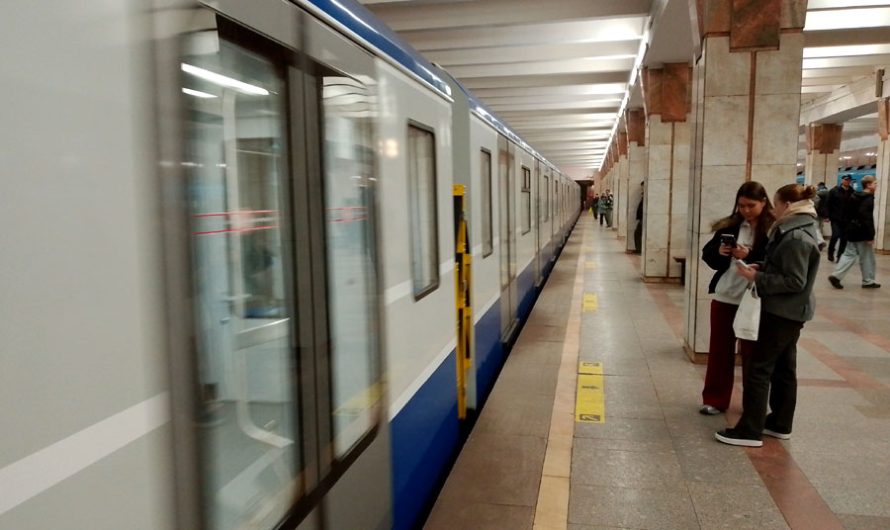 Все пять метропоездов «Ермак» прибыли в Новосибирск