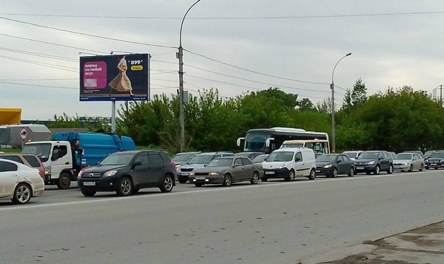 Новосибирским «обочечникам» хотят удвоить штрафы за объезд пробок