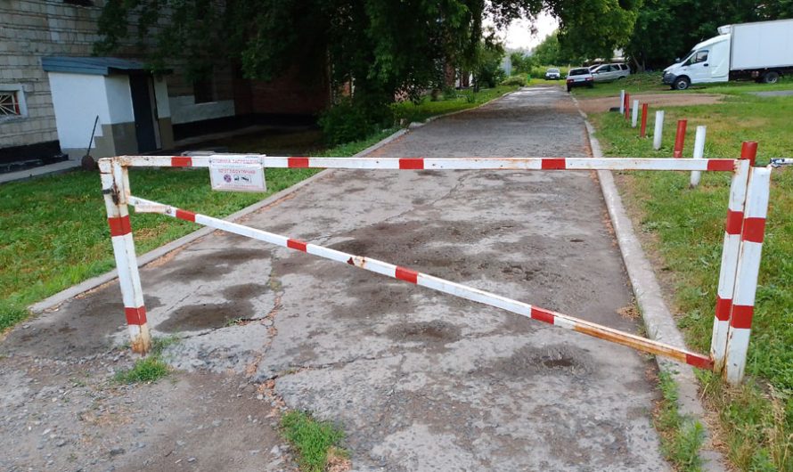 Более 500 самовольных киосков, шлагбаумов и других преград ликвидировали в Новосибирске
