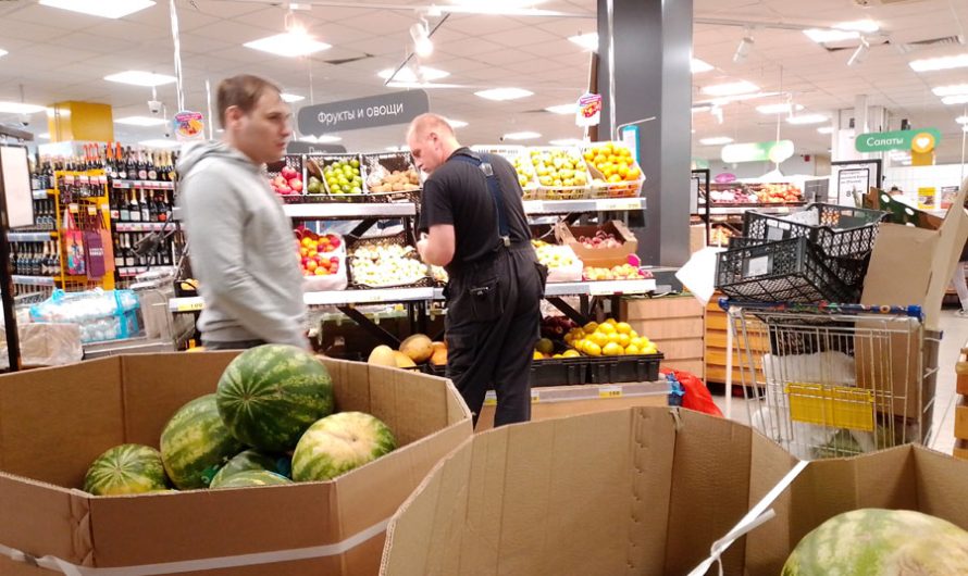 Снижение наценок на продукты со стороны продавцов выявили в ФАС