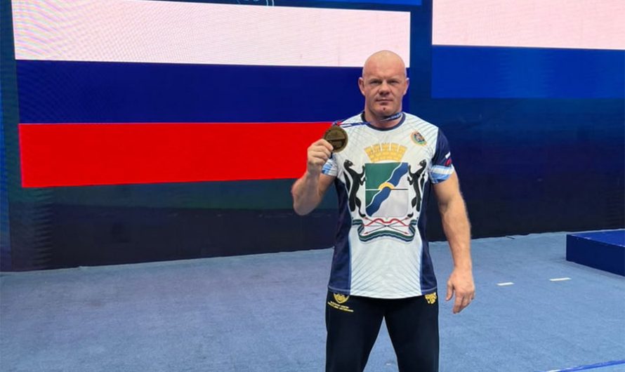 Новосибирский борец Валерий Голубков стал чемпионом мира