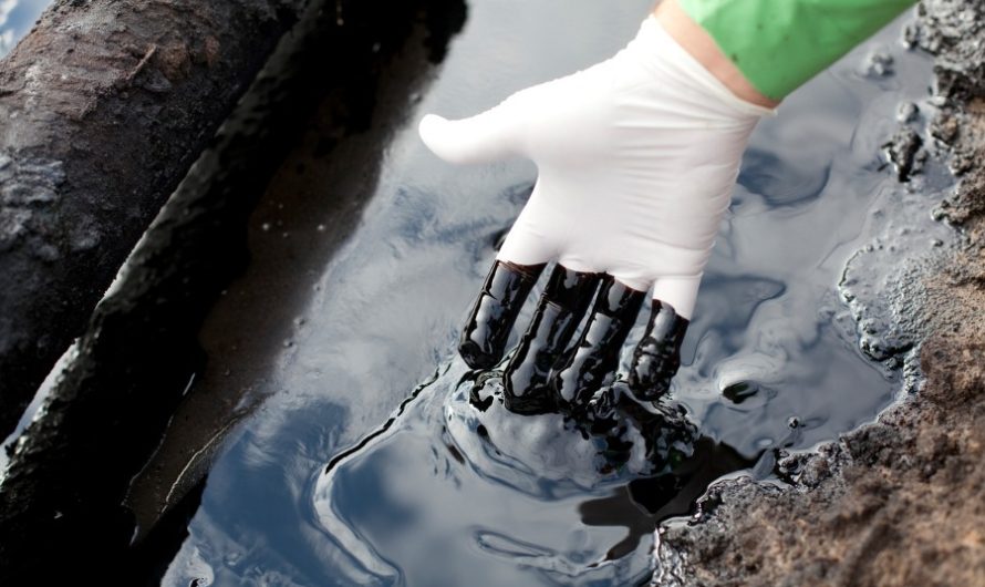 Станцию очистки воды от нефти создали новосибирские ученые